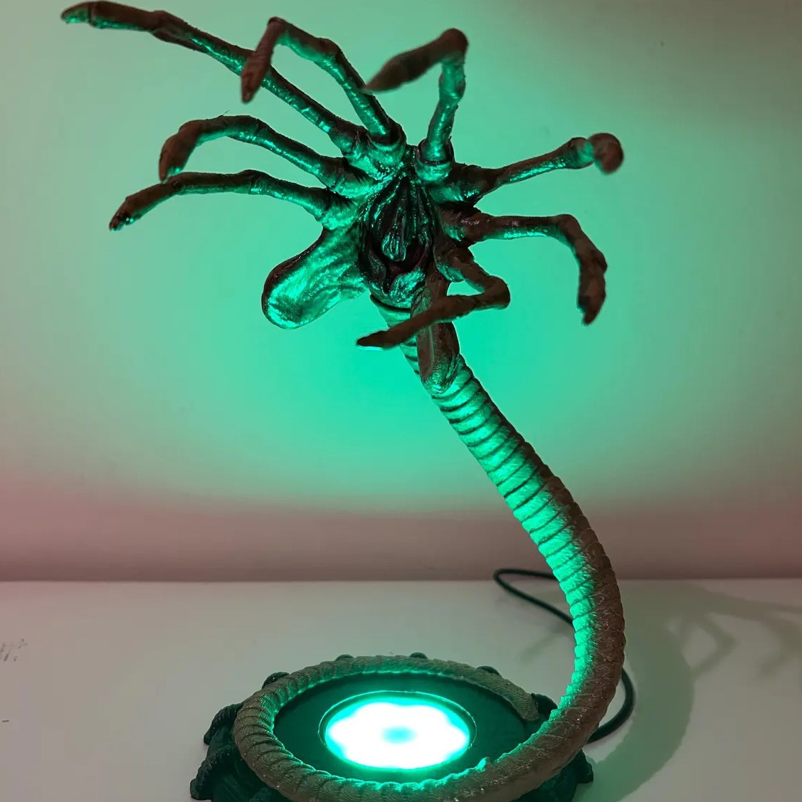 Uzaylı Facehugger Lambası Gece - Home Decor Halloween incelemesi ve fiyatı