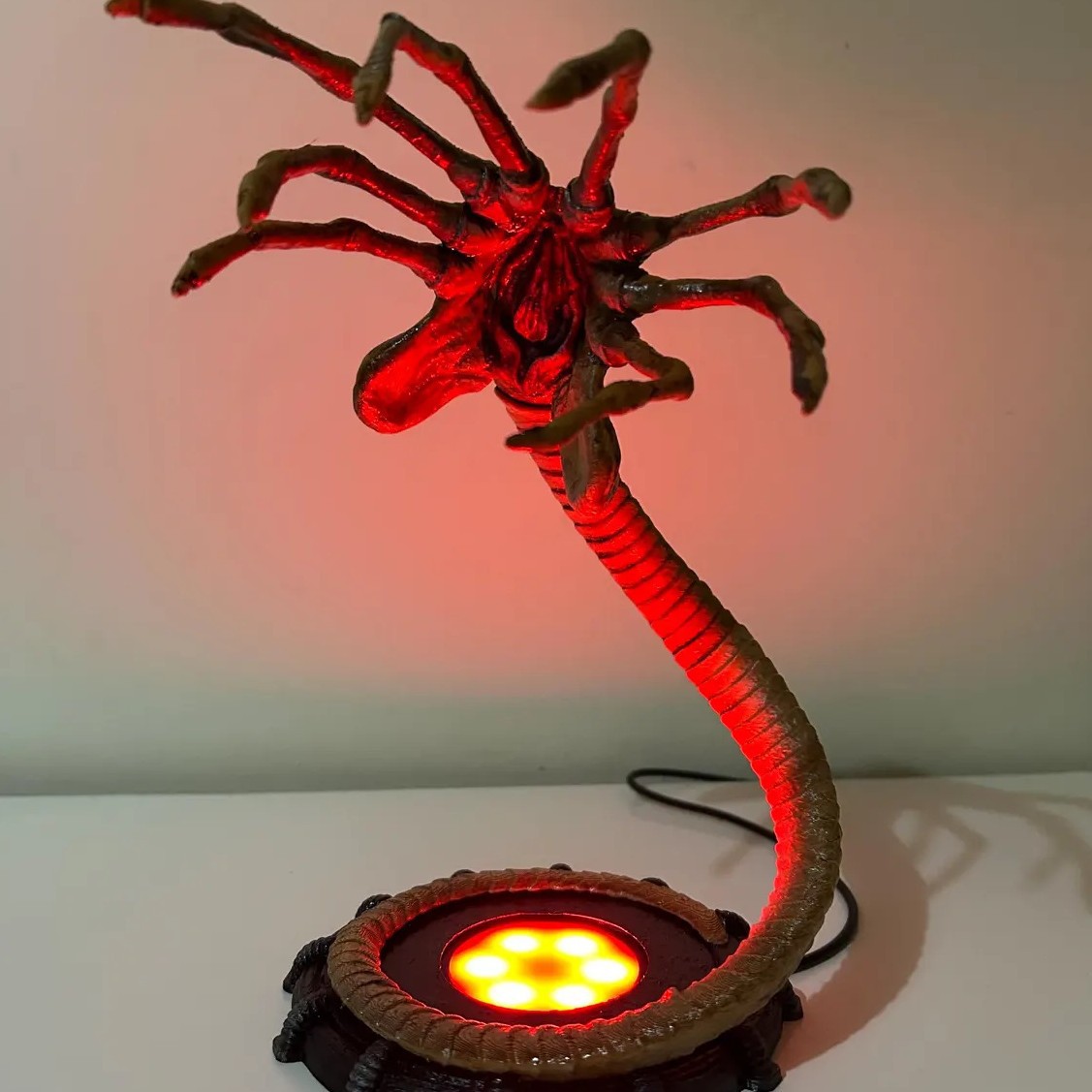 Uzaylı Facehugger Lambası Gece - Home Decor Halloween incelemesi ve fiyatı